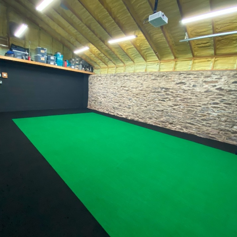 Big Moss V2 Putting Turf full setup angled view.