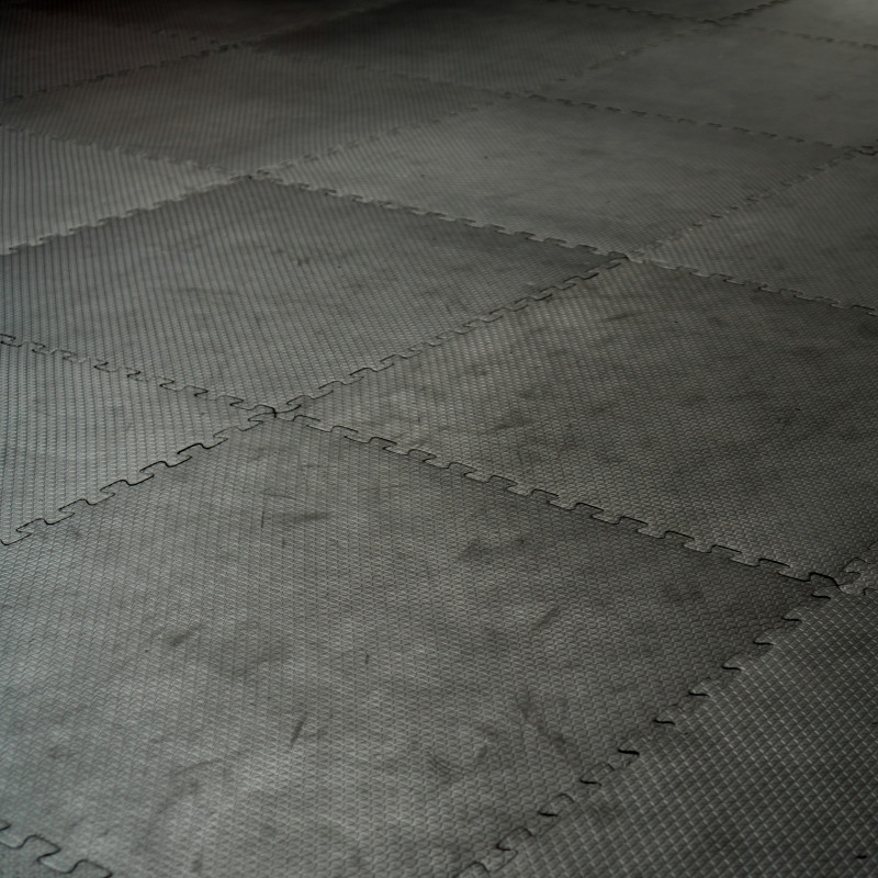 Interlocking Foam Gym Tiling - 2' x 2'.
