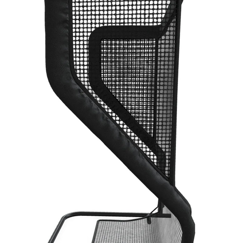 The Net Return Home Series Golf Net Mini detail close up..